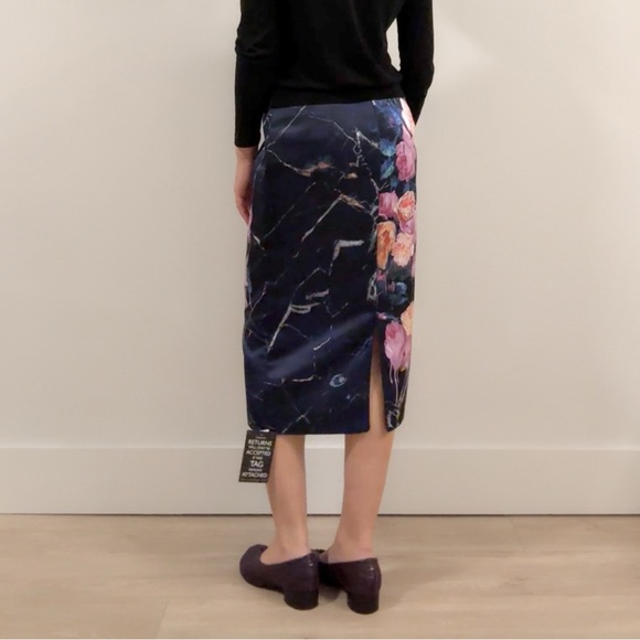 MSGM Skirt - Picture 2 of 7